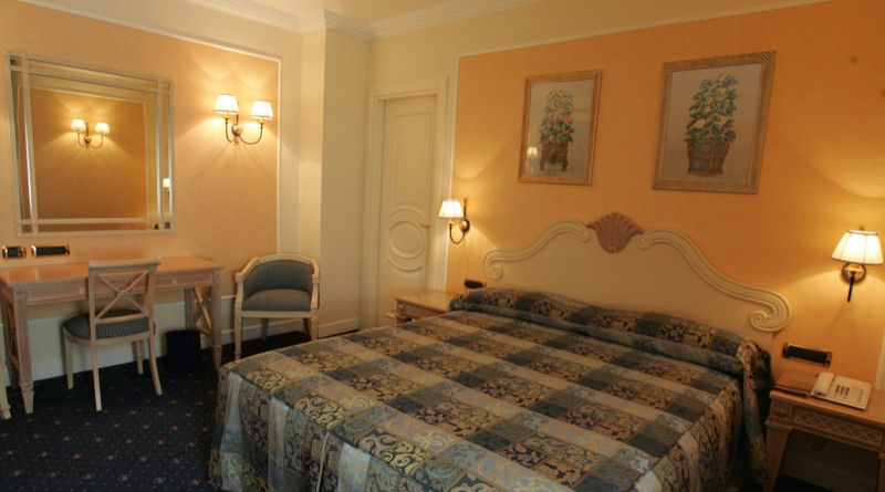 Hotel Palazzo Alabardieri, Naples Italy