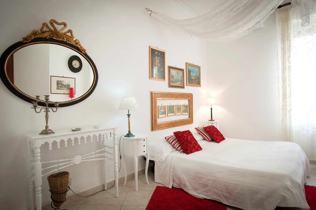 Guest room of the Hotel Europeo Flowers, Naples Italy