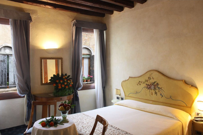 Guest room of the Hotel ai due Fanali, Venice Italy