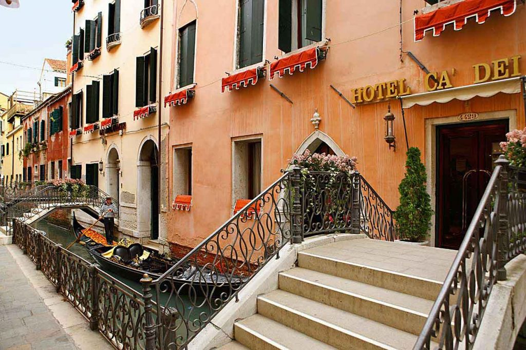Ca' dei Conti, romantic hotel in Venice Italy