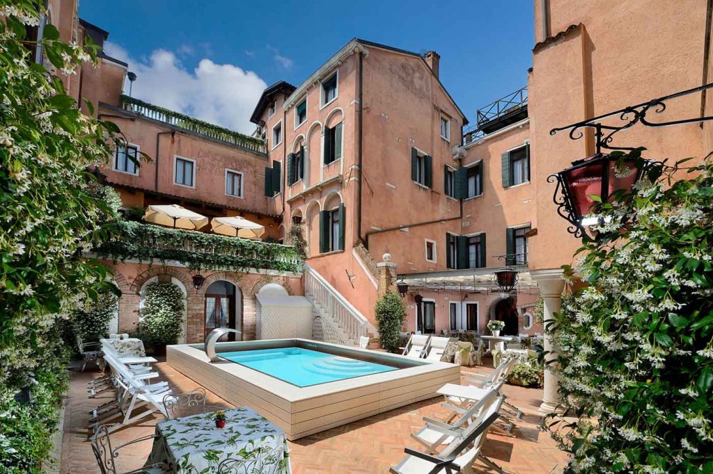 4 Star hotel Venice - Hotel Giorgione, historic residence in Venice (Italy)