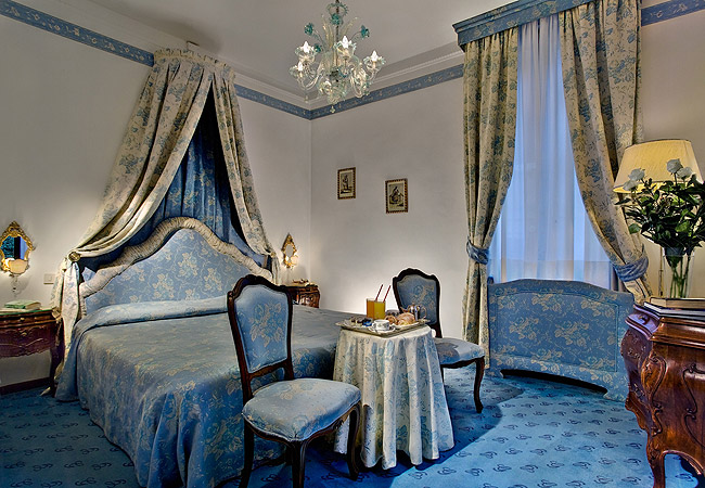 Gest room - Hotel Giorgione, Venice Italy