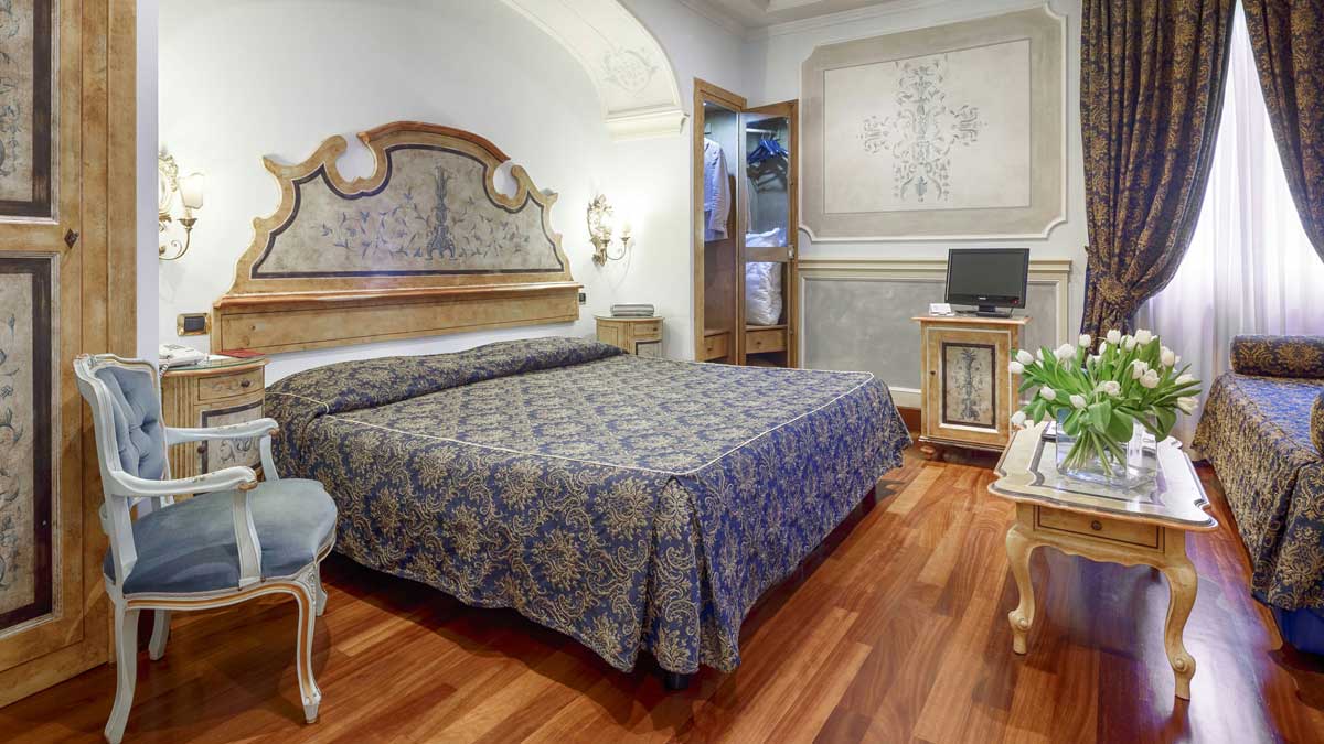 Guest room of the Hotel Villa San Pio (Rome, Italy)