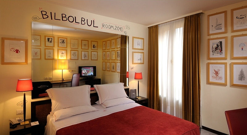 Guest room Hotel al Cappello Rosso, Bologna Italy